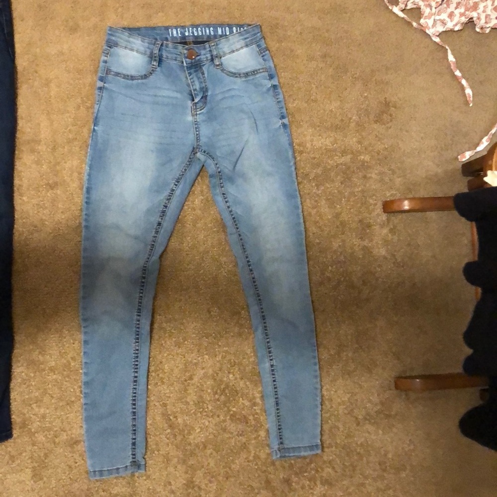 Light wash jeans